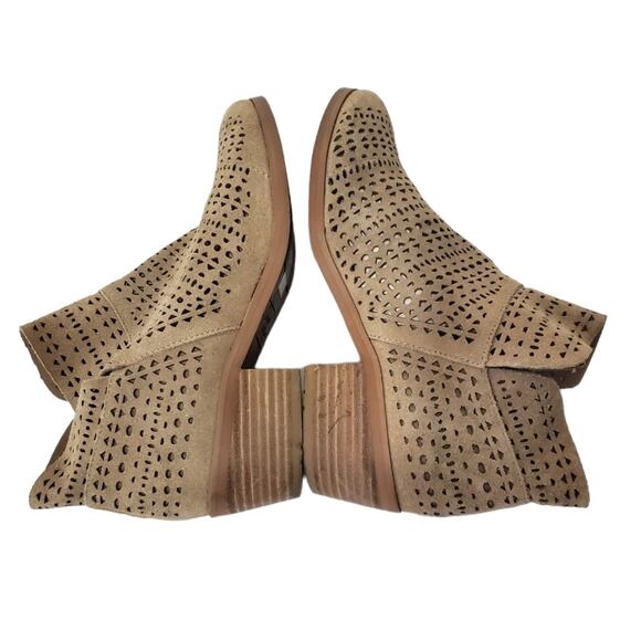 Crown Vintage | Suede Perforated Floppy Top Stacked Block Heel Booties - Picture 3 of 10